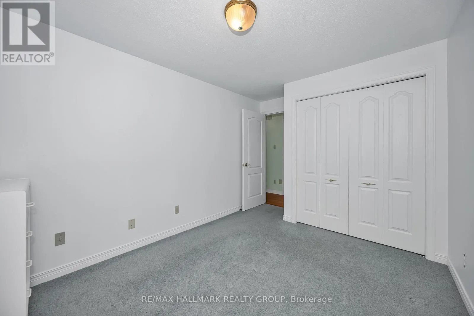 1725 AUTUMN RIDGE DRIVE