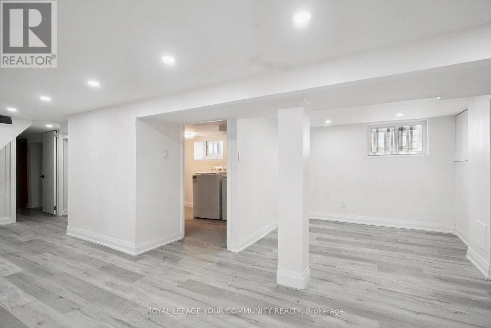 8 MERCHISON AVENUE