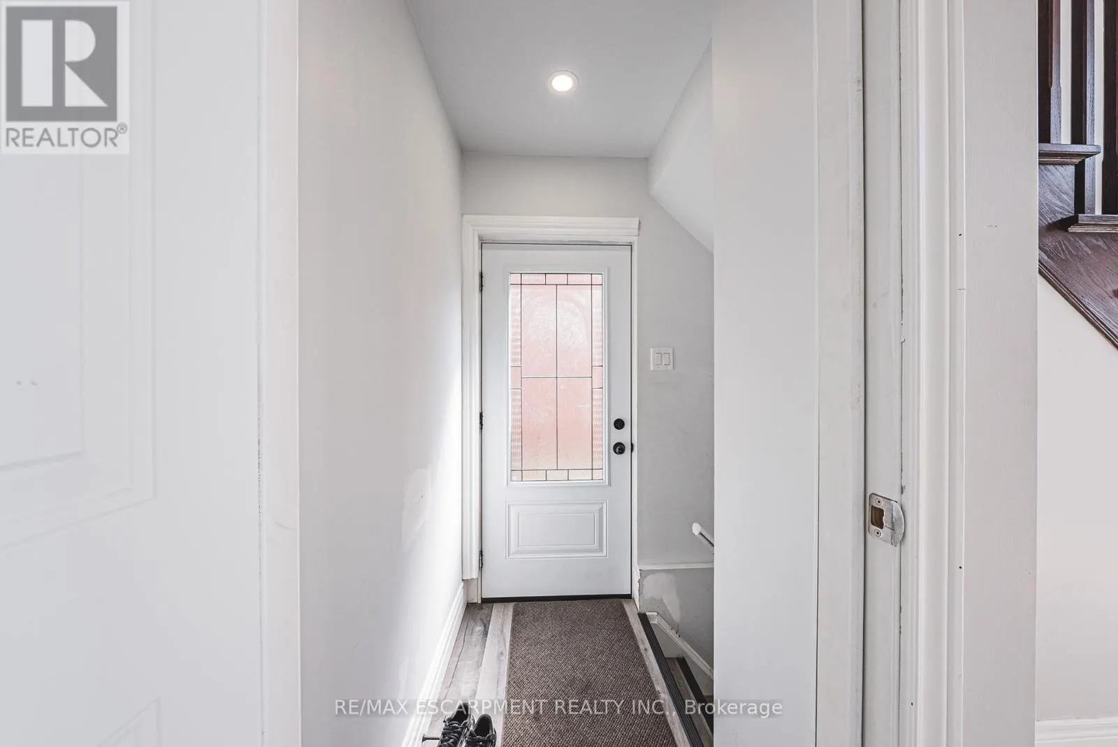 128 MEDICI LANE