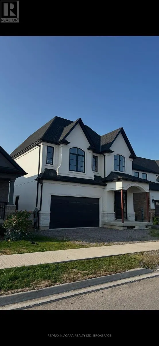 21 IVY CRESCENT
