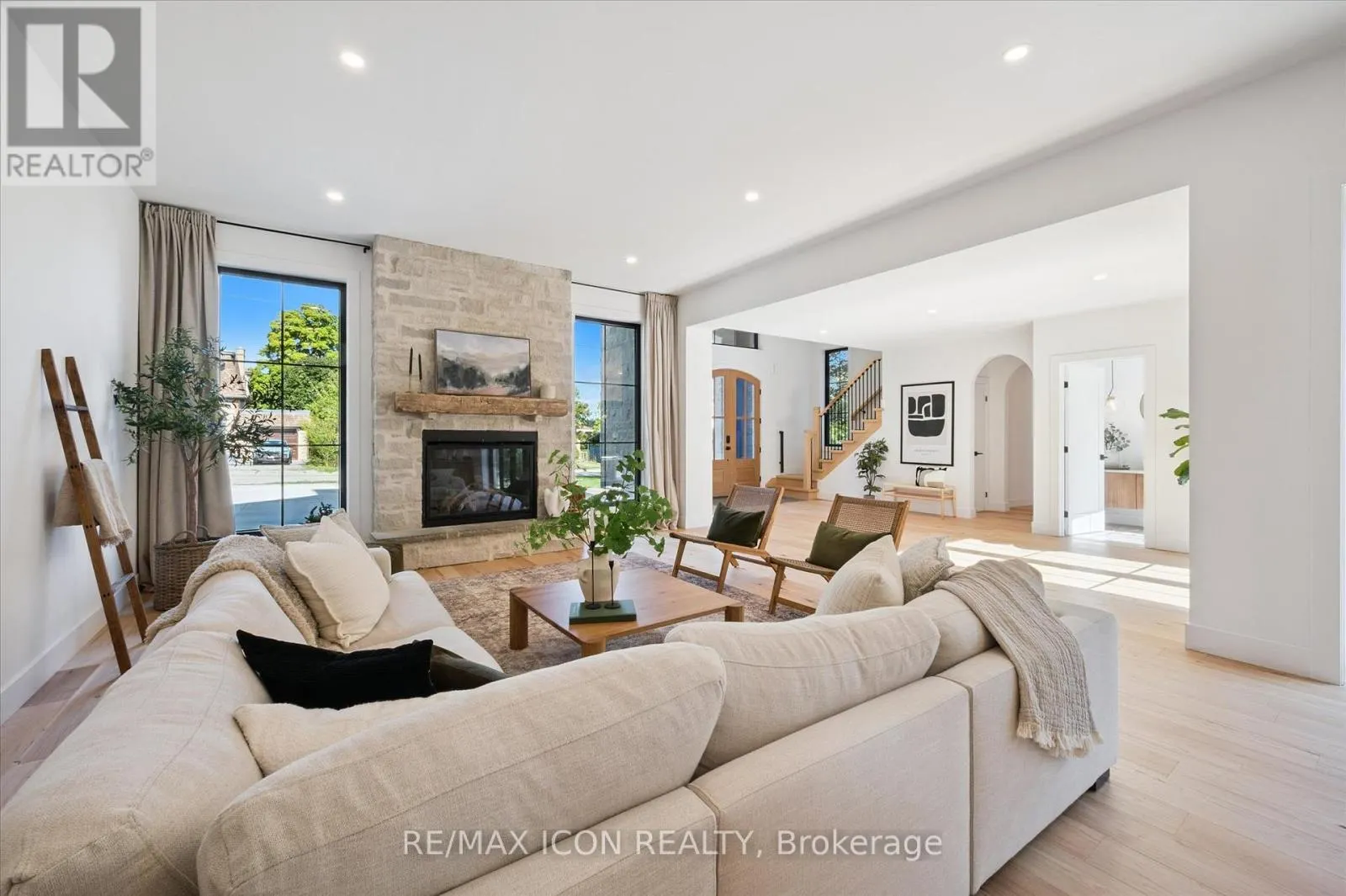 413 HURON STREET