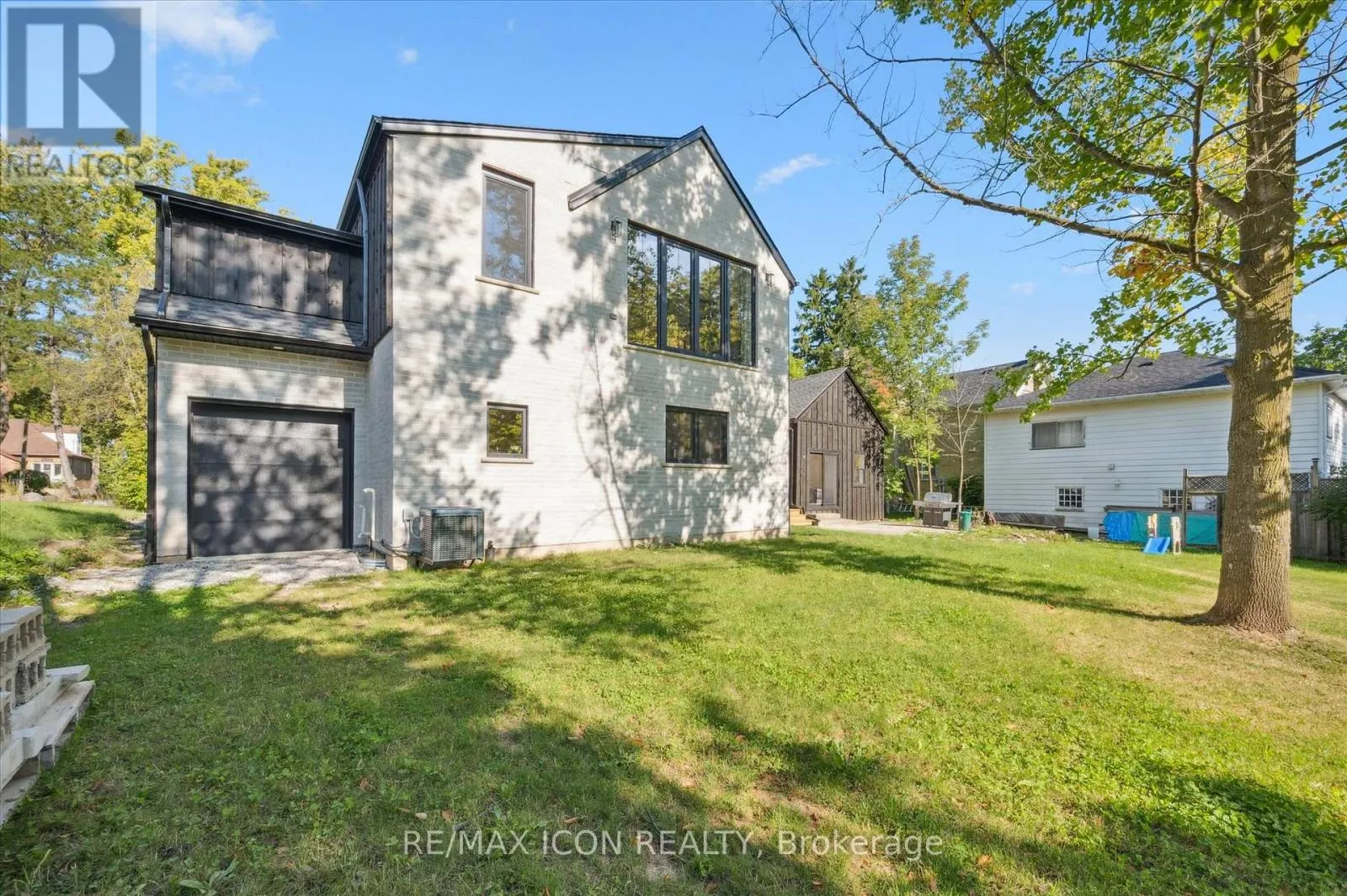 413 HURON STREET