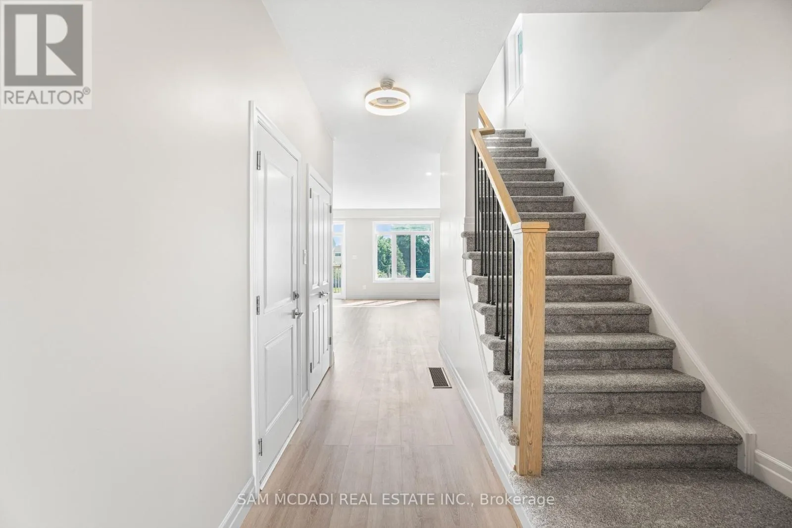 25 - 1023 DEVONSHIRE AVENUE