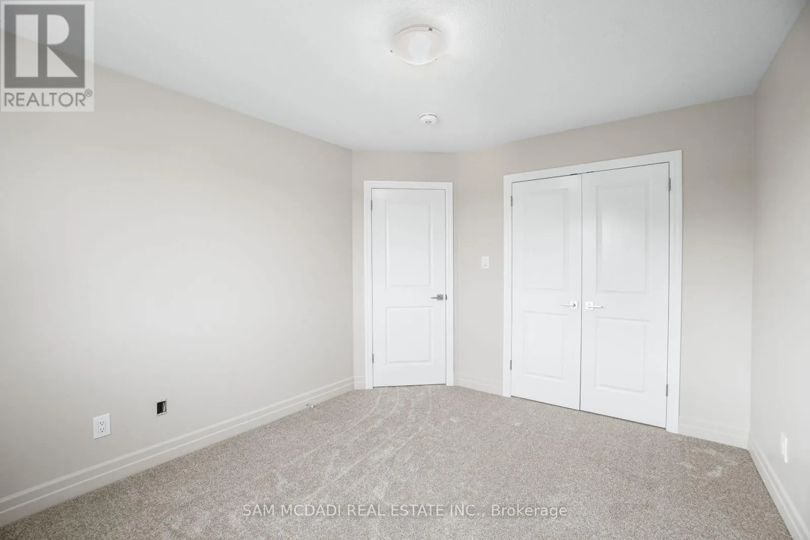 25 - 1023 DEVONSHIRE AVENUE