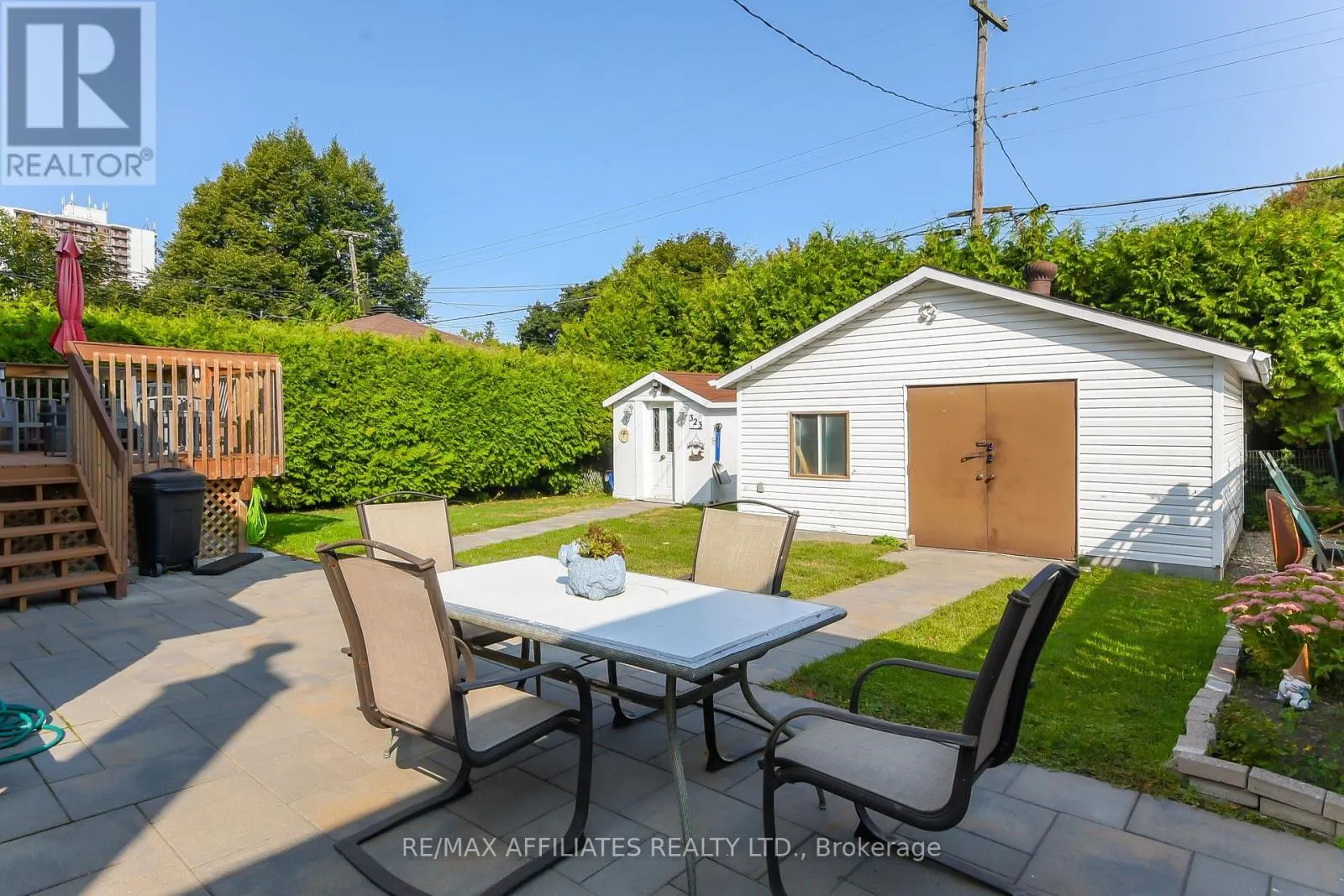 323 FULLERTON AVENUE