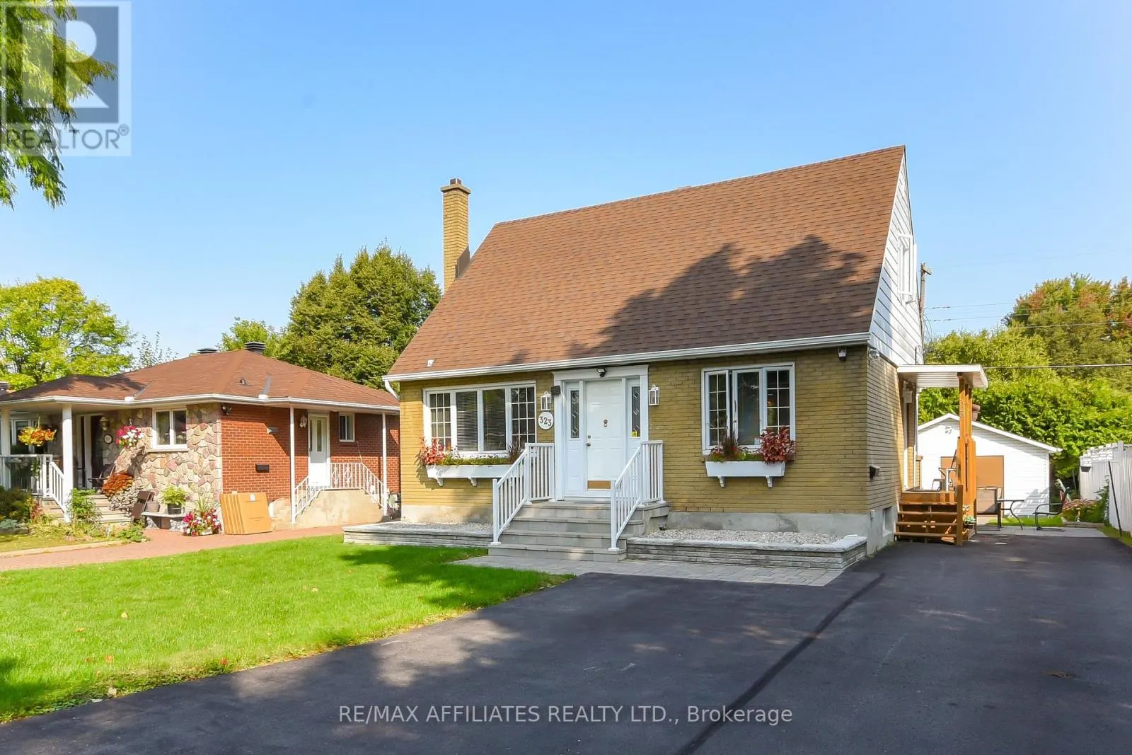 323 FULLERTON AVENUE