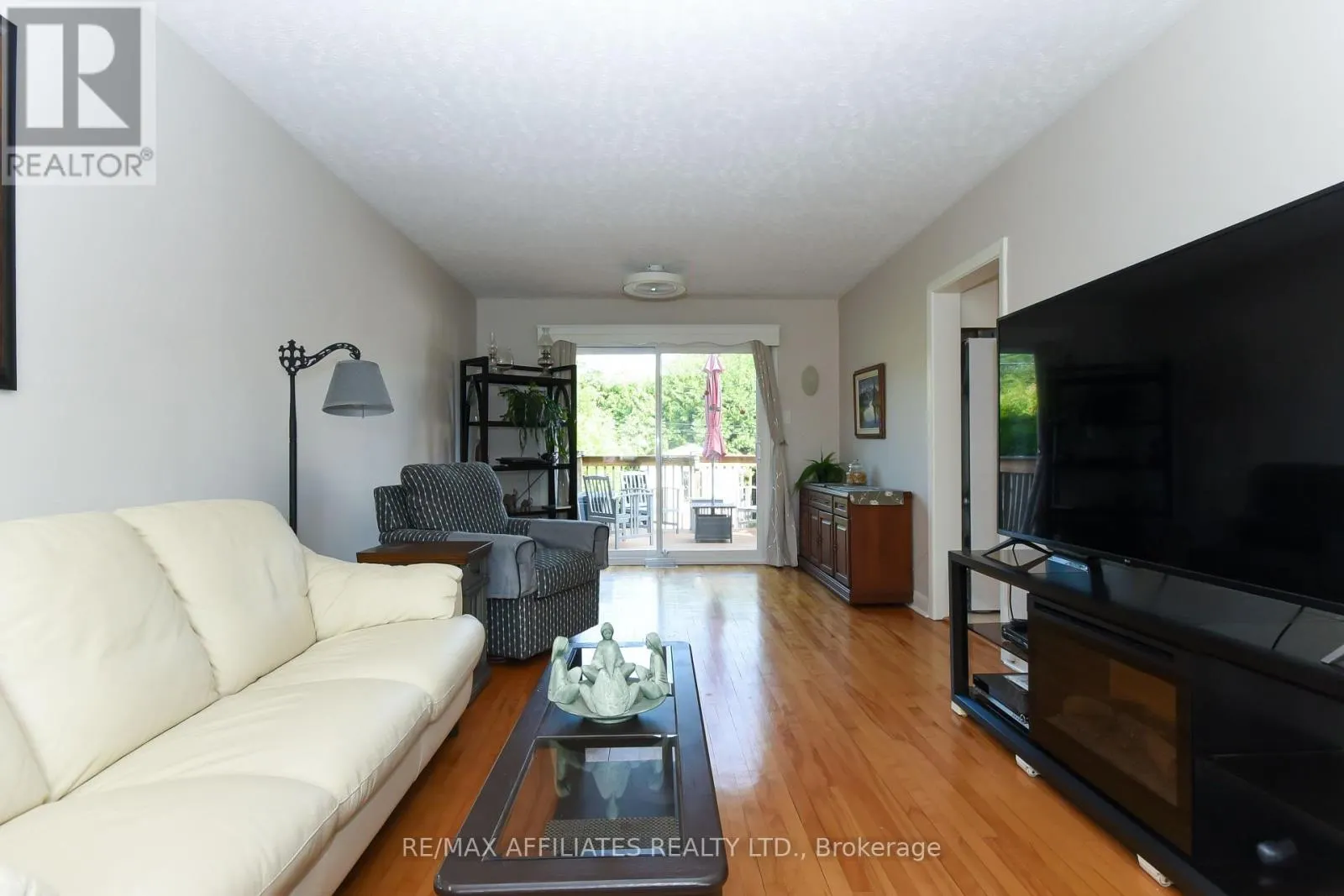 323 FULLERTON AVENUE