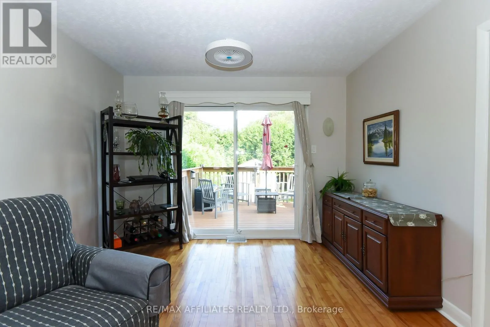 323 FULLERTON AVENUE
