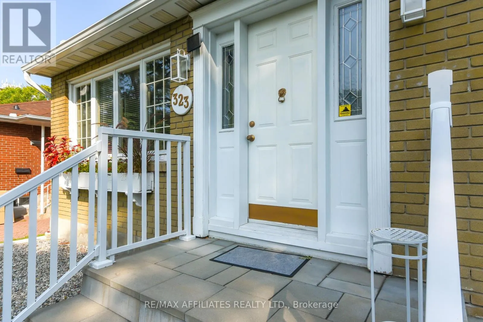 323 FULLERTON AVENUE