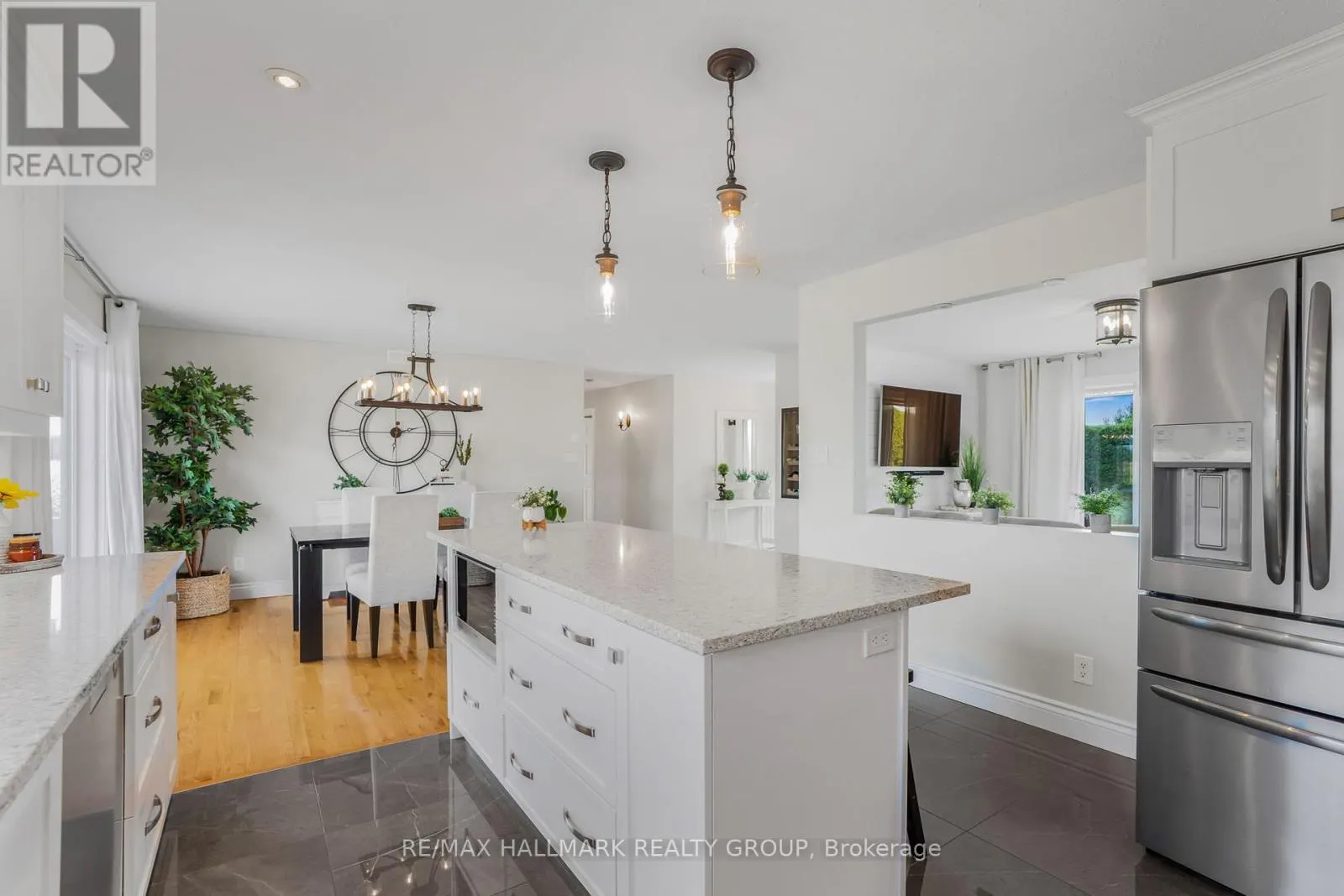 2321 DU LAC ROAD