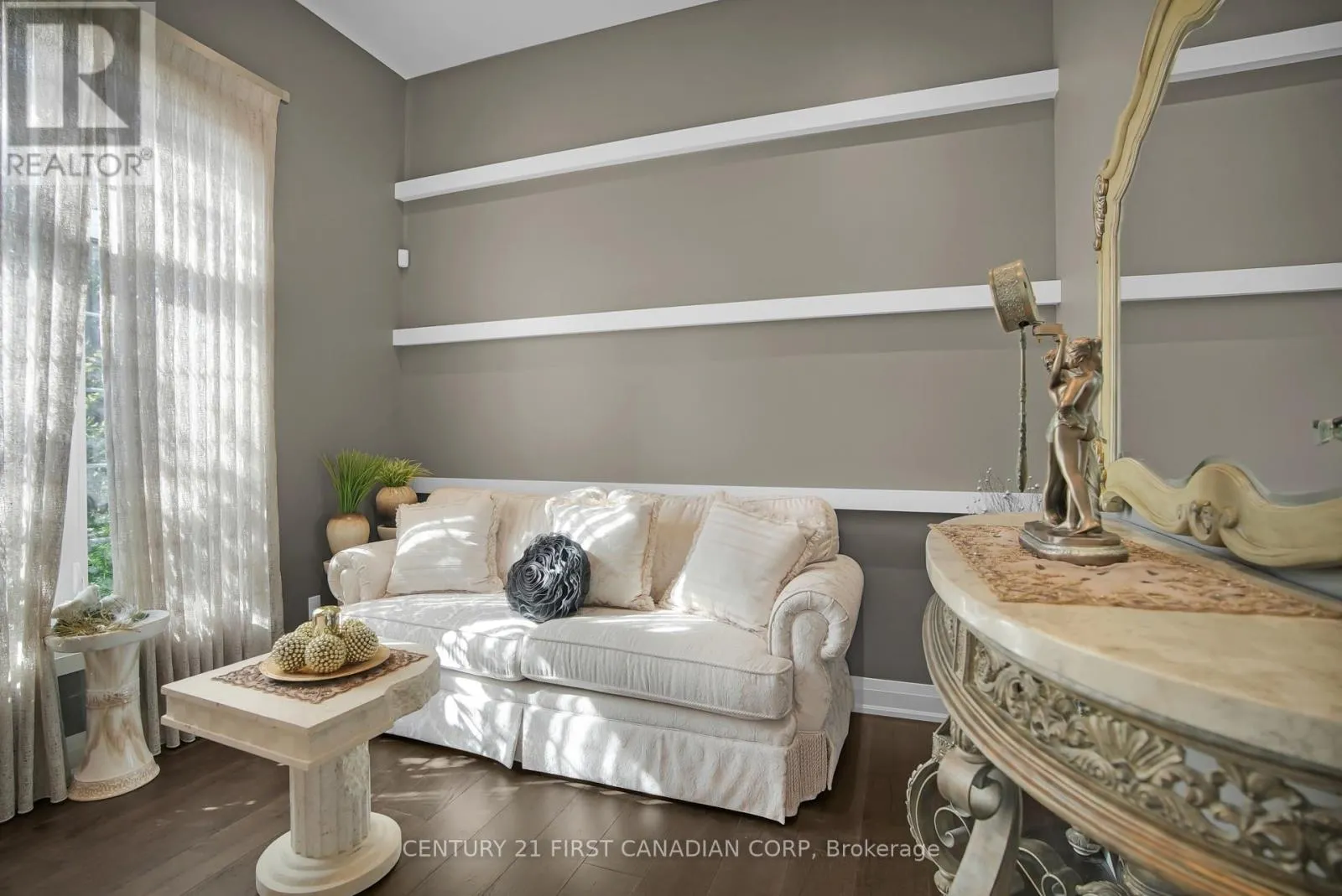 90 PEBBLECREEK WALK W