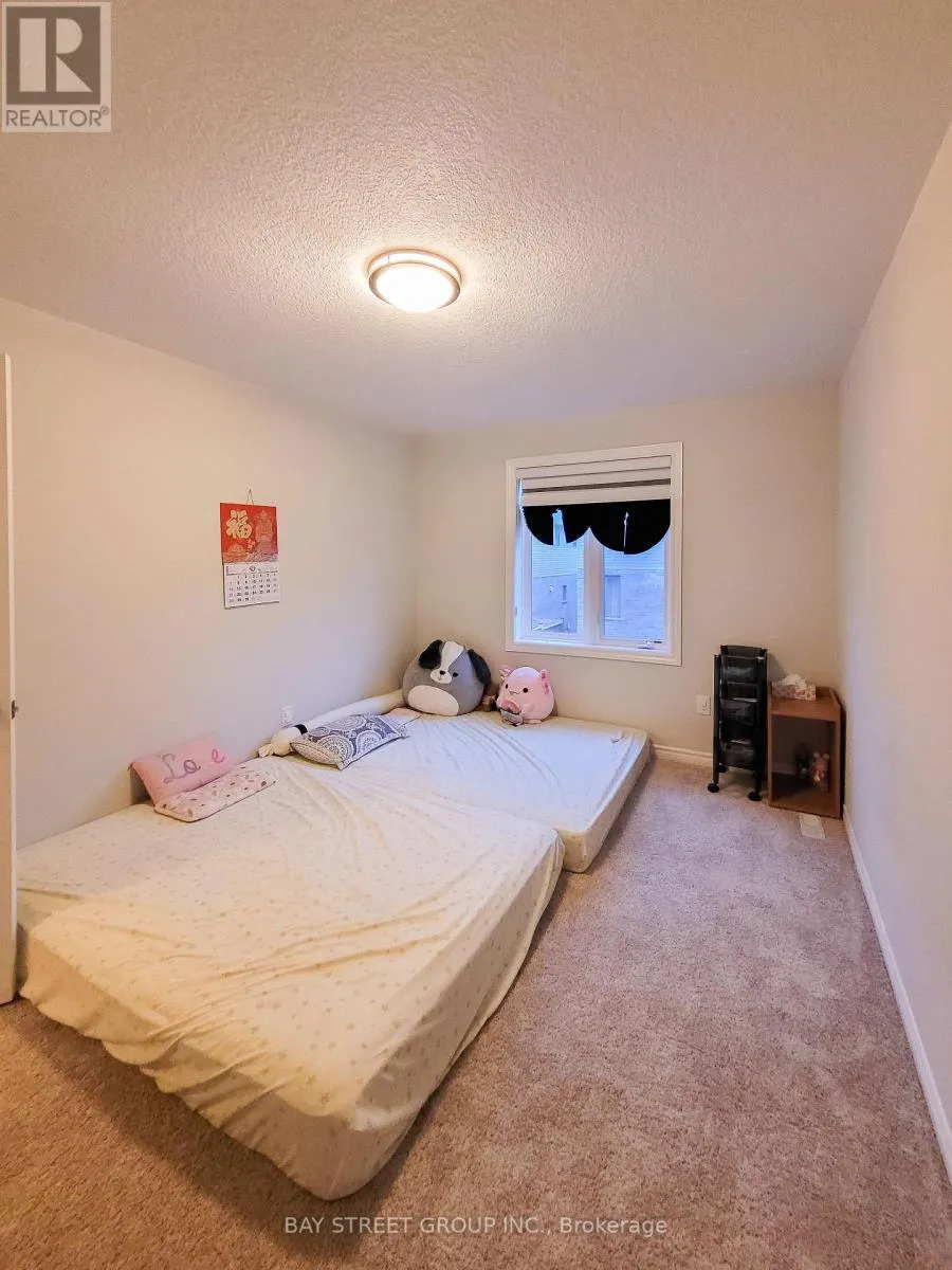 53 - 486 SKYLINE AVENUE