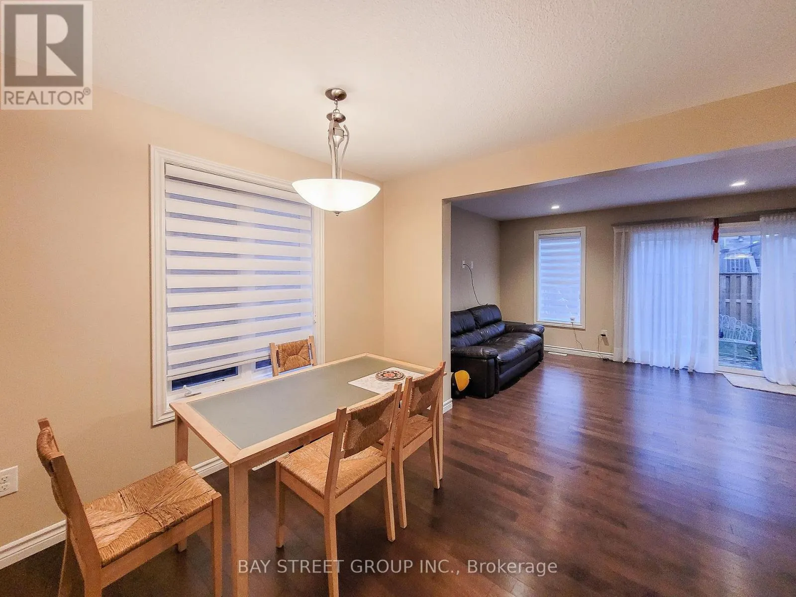 53 - 486 SKYLINE AVENUE