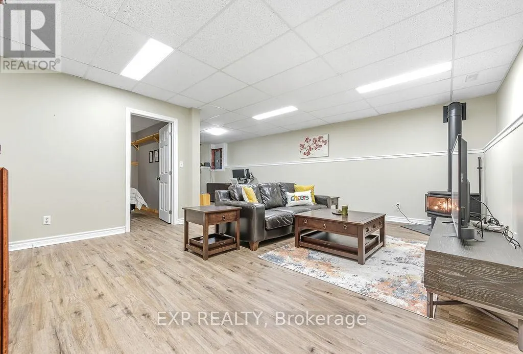 59 CRESTVIEW DRIVE