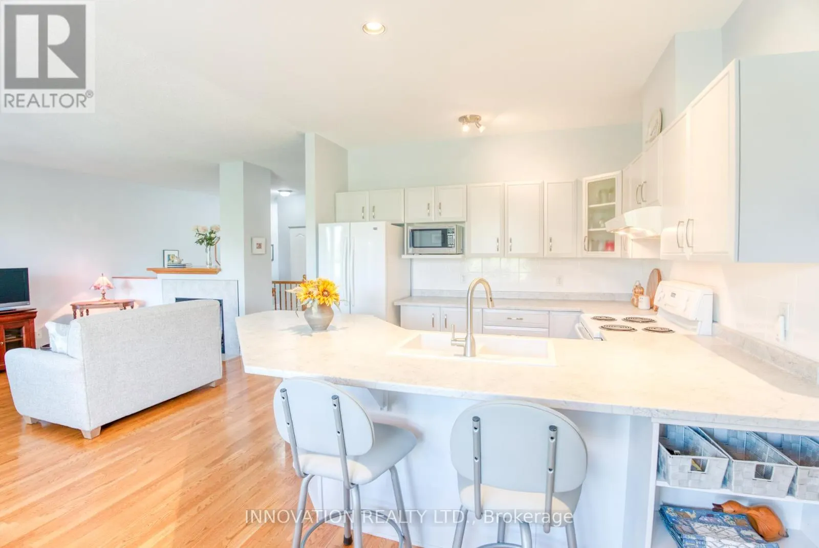 13 EILEEN CRESCENT