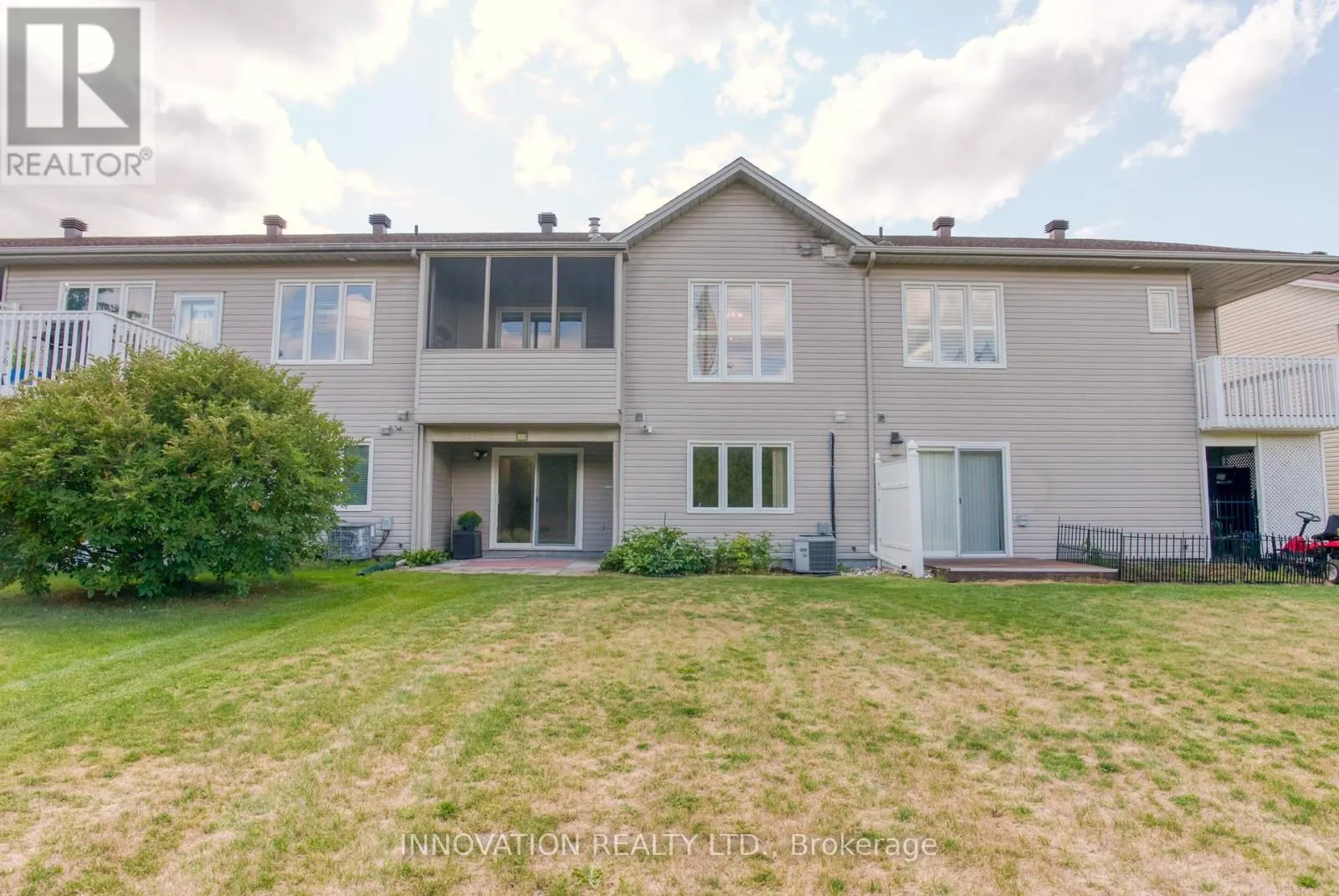 13 EILEEN CRESCENT