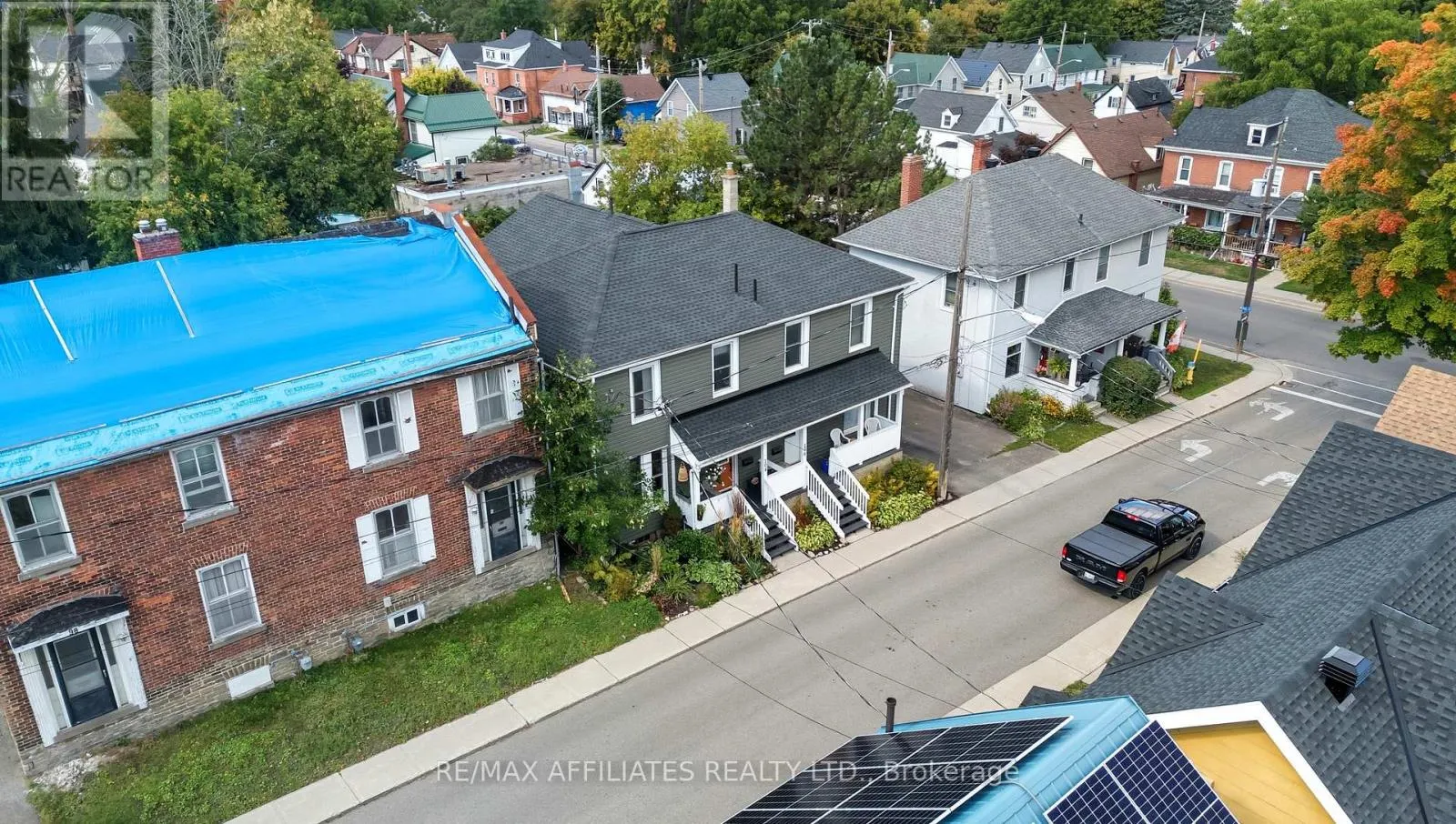 104 BETHUNE STREET
