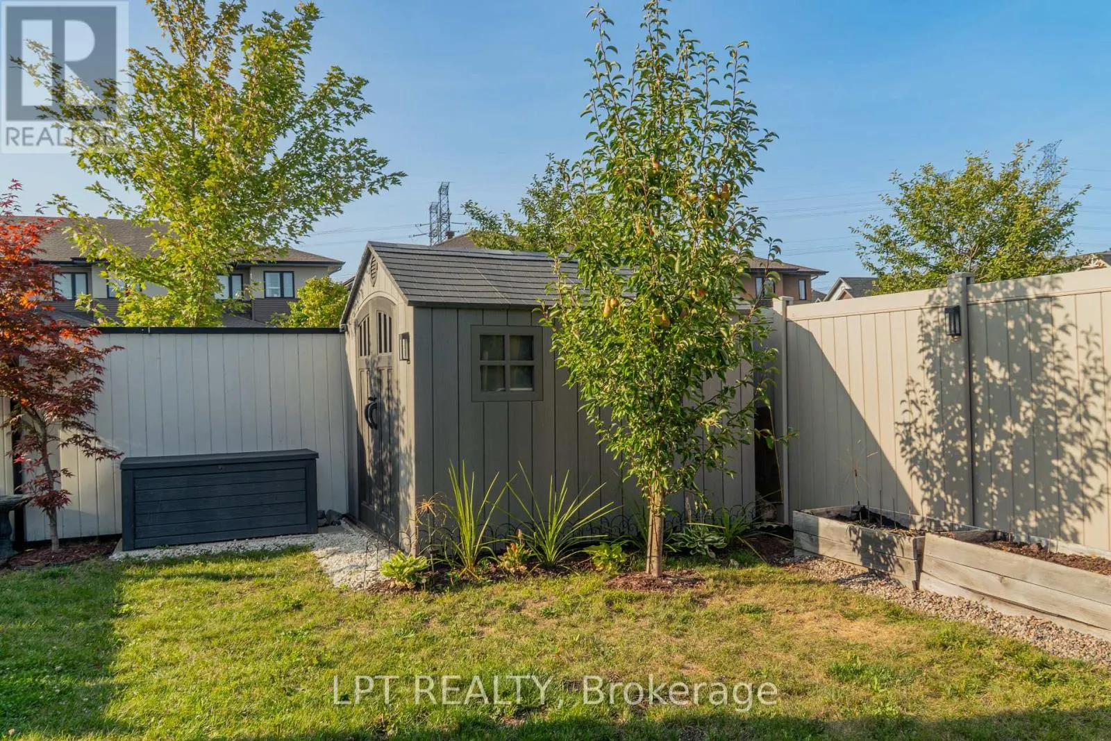 410 ANDALUSIAN CRESCENT