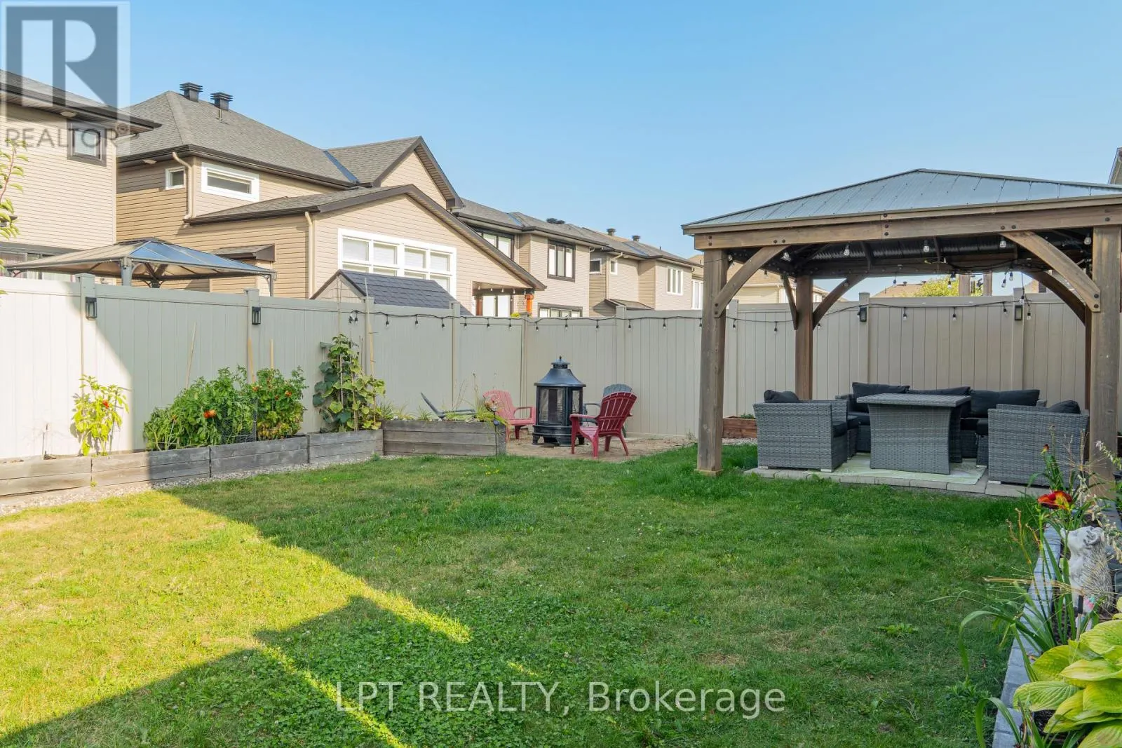 410 ANDALUSIAN CRESCENT