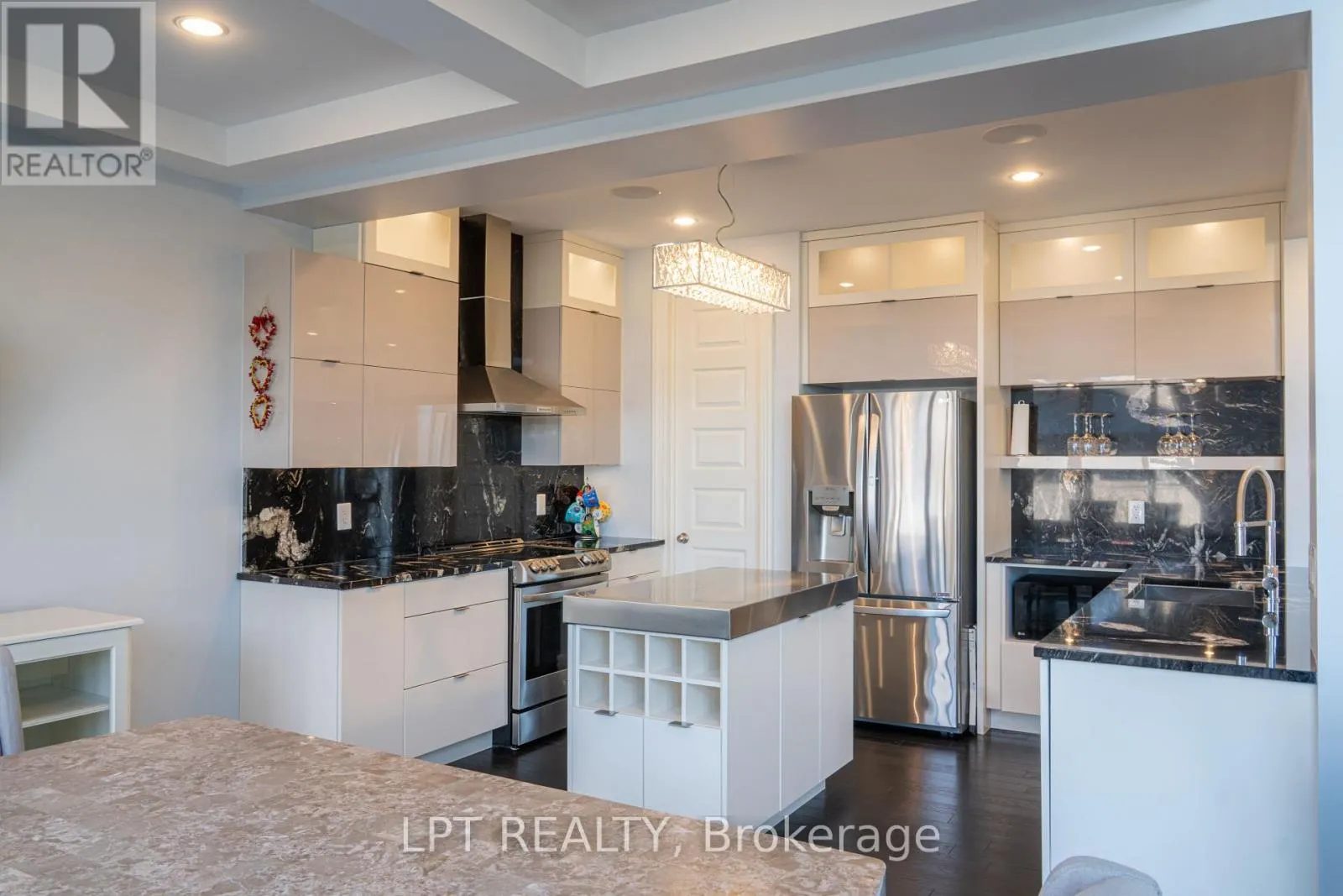 410 ANDALUSIAN CRESCENT
