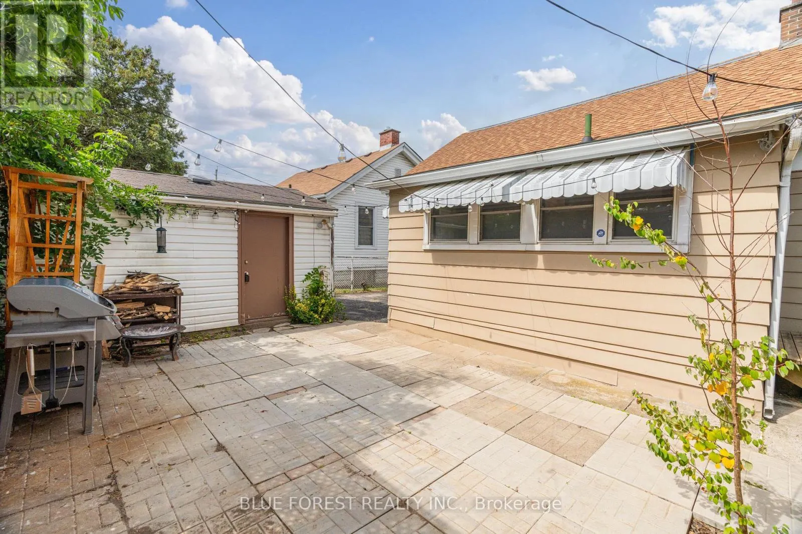 17 EMERY STREET E