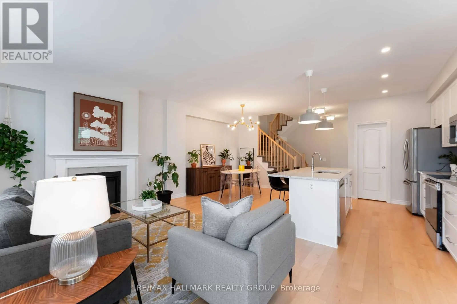 59 FINSBURY AVENUE