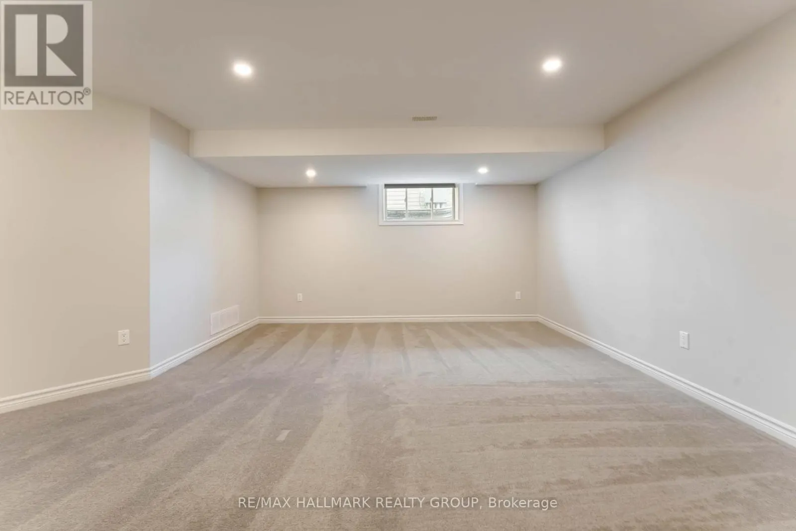 59 FINSBURY AVENUE
