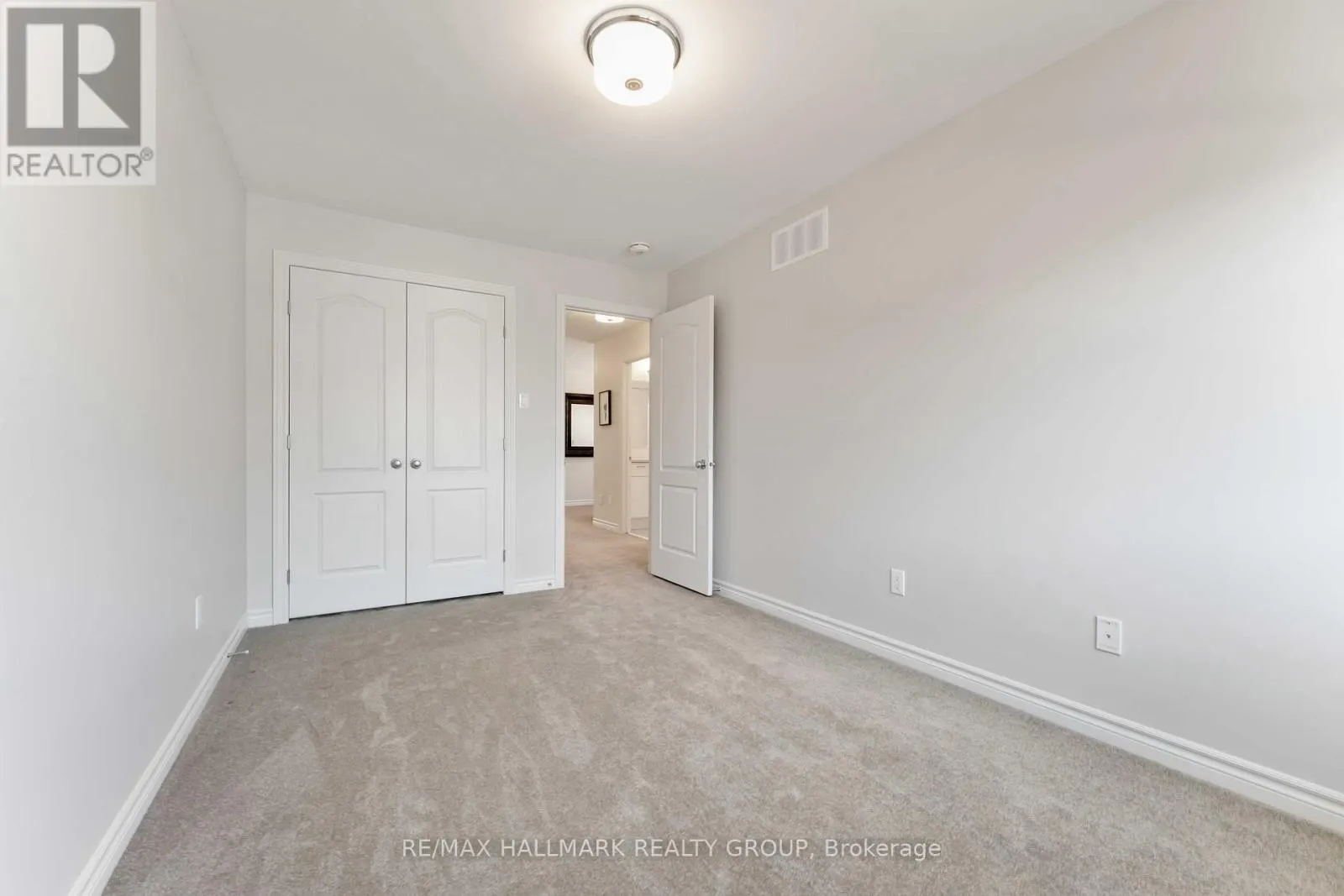 59 FINSBURY AVENUE