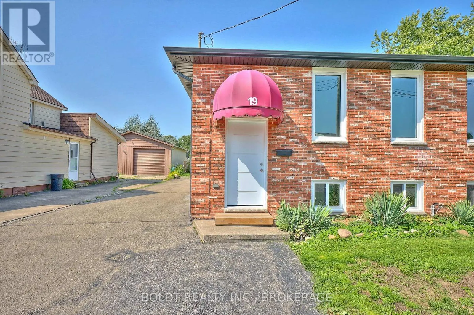 19 COLBORNE STREET
