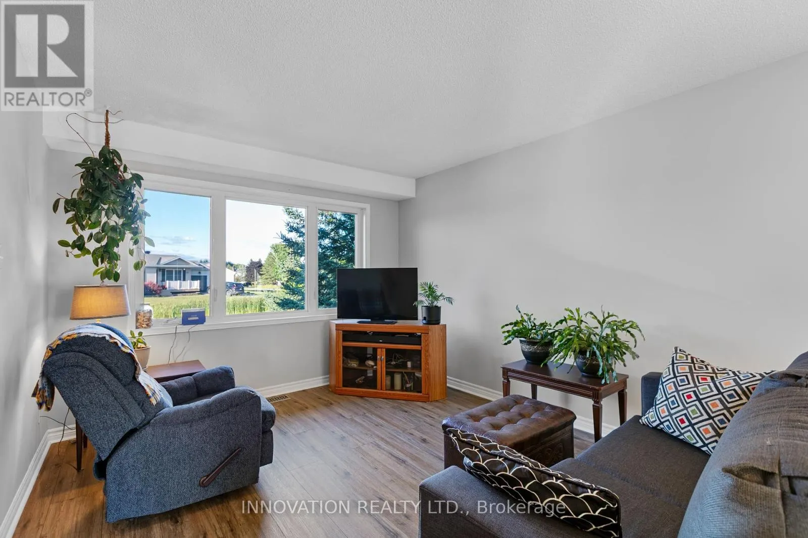 105 CRICKET CRESCENT
