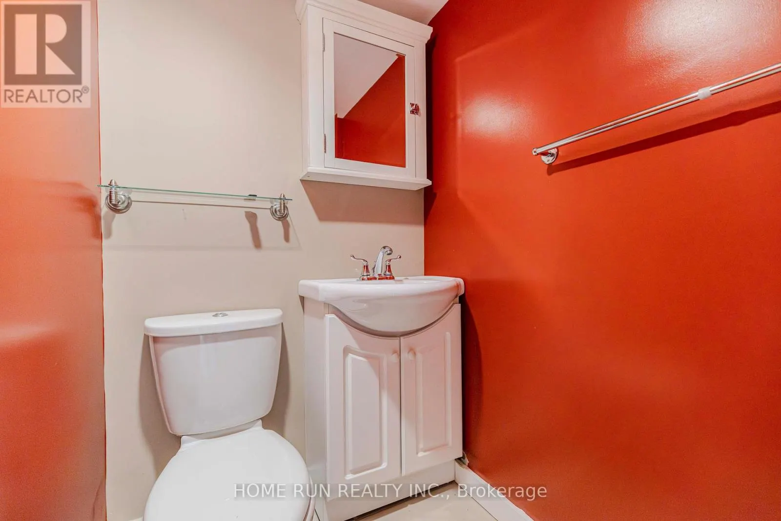 92 MEADOWLANDS DRIVE W