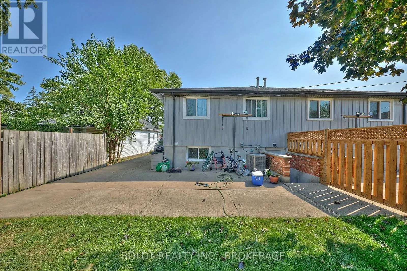 17 COLBORNE STREET