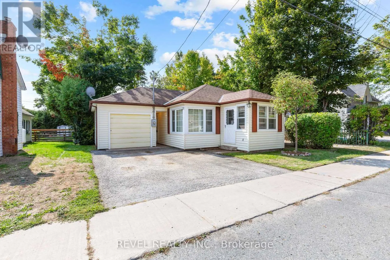 72 KING STREET W