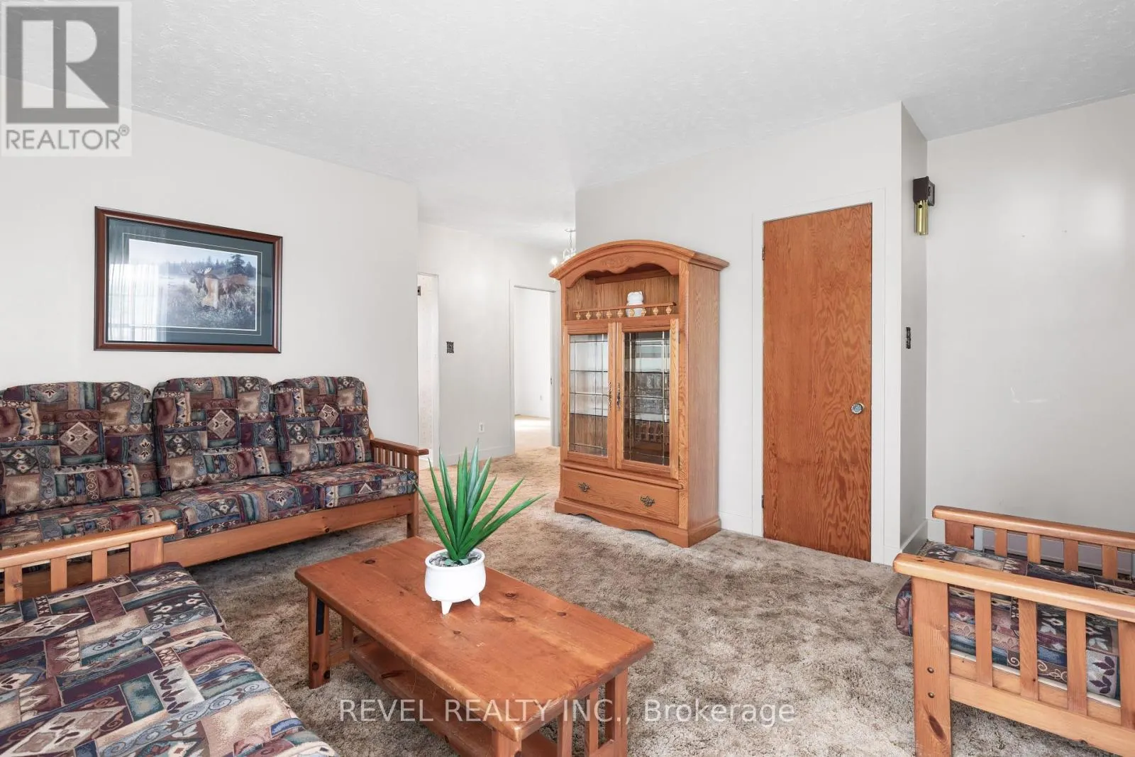 72 KING STREET W