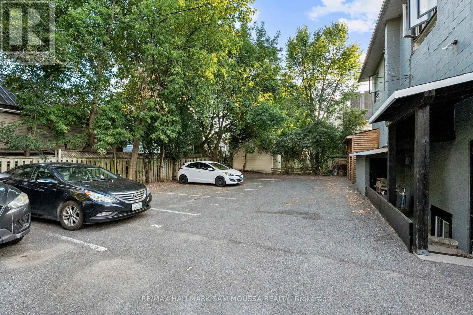 310 BEECHGROVE AVENUE