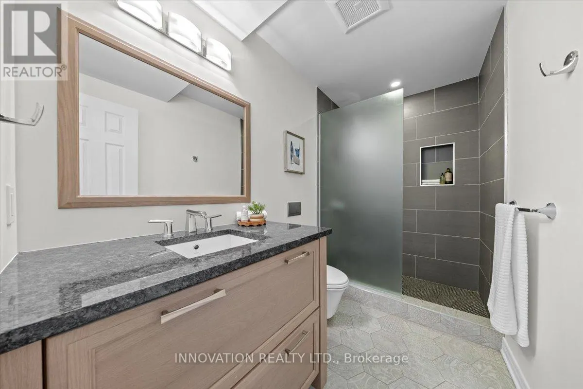 36B DUFFERIN ROAD
