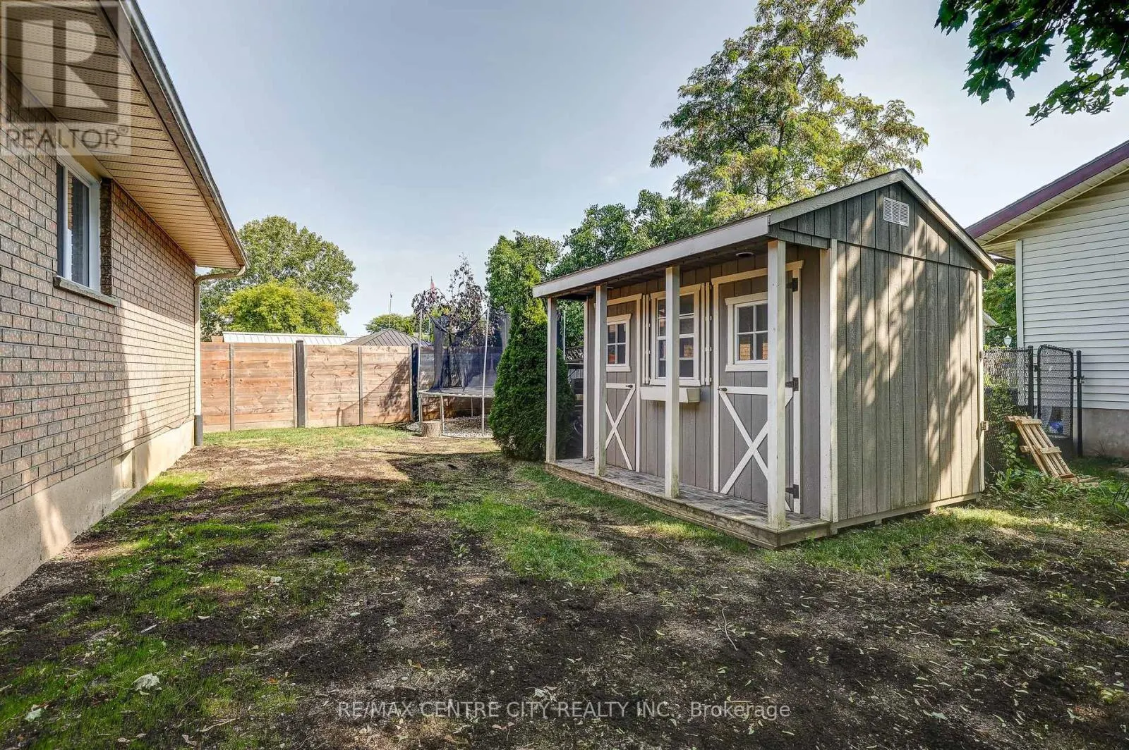 25 HAWTHORNE CRESCENT