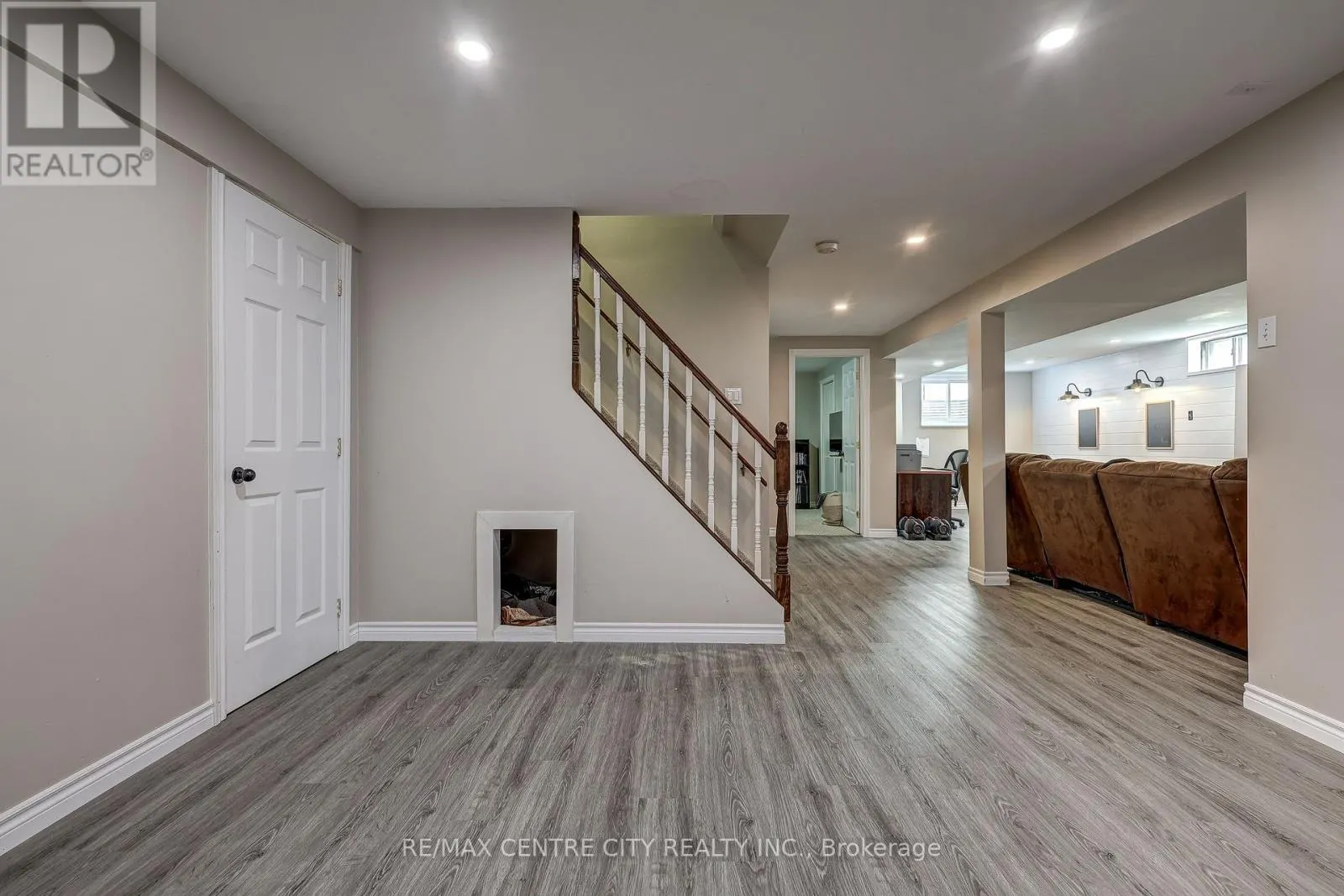 25 HAWTHORNE CRESCENT