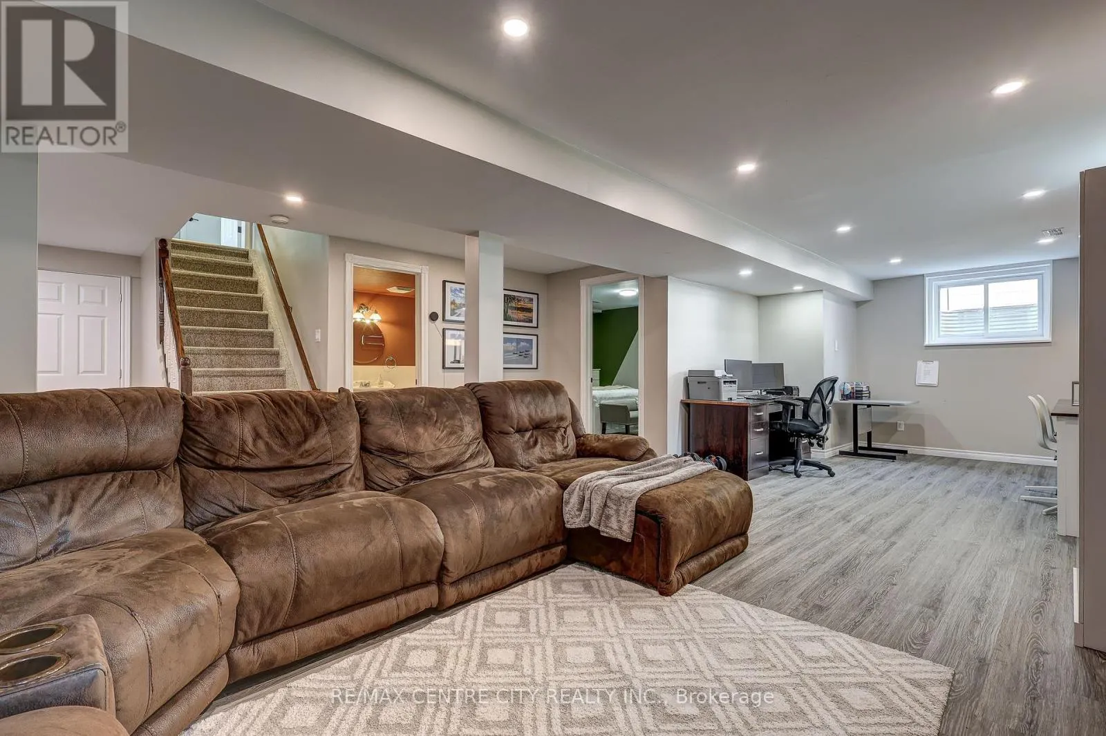25 HAWTHORNE CRESCENT