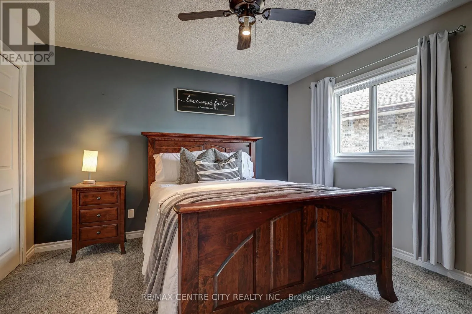 25 HAWTHORNE CRESCENT