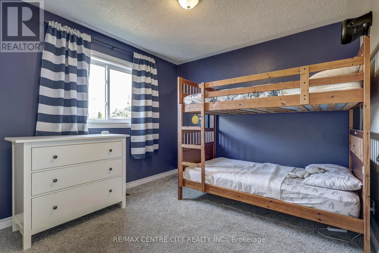 25 HAWTHORNE CRESCENT