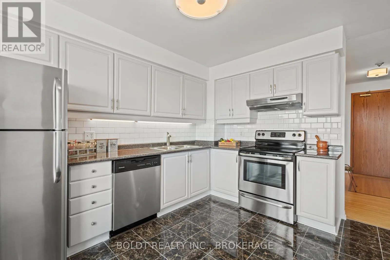 1001 - 3 TOWERING HEIGHTS BOULEVARD, #1001