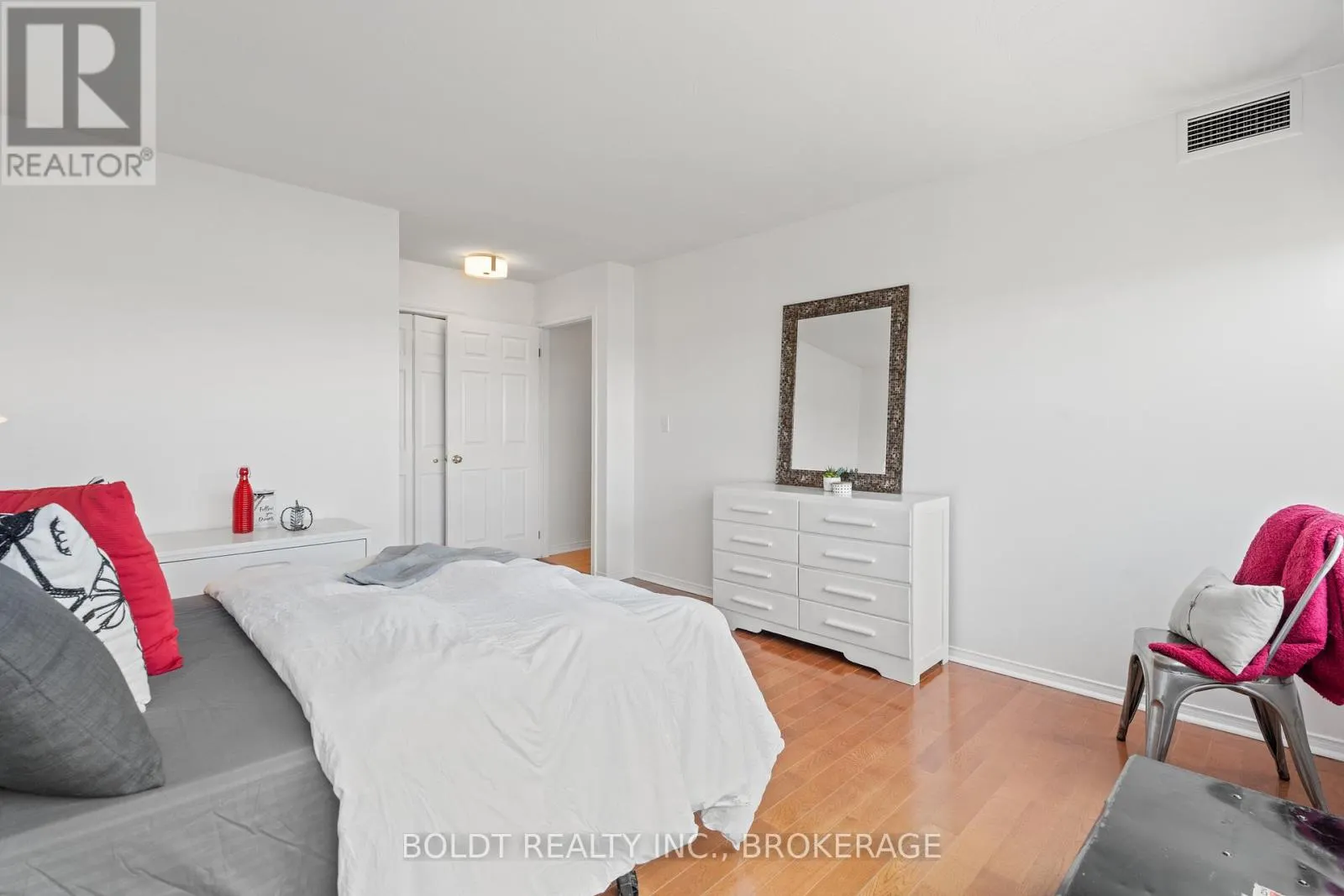 1001 - 3 TOWERING HEIGHTS BOULEVARD, #1001
