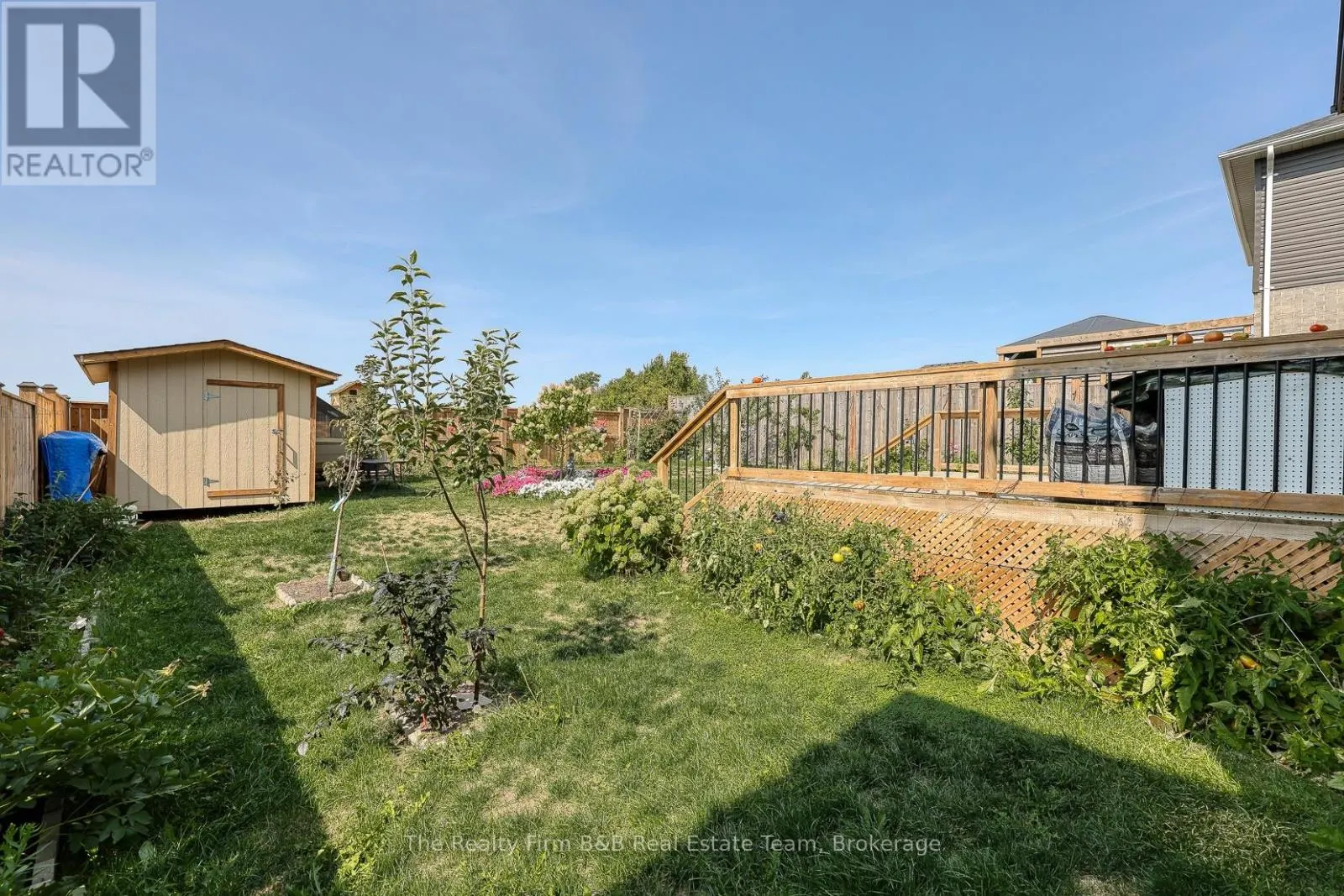 42 PEGGY AVENUE