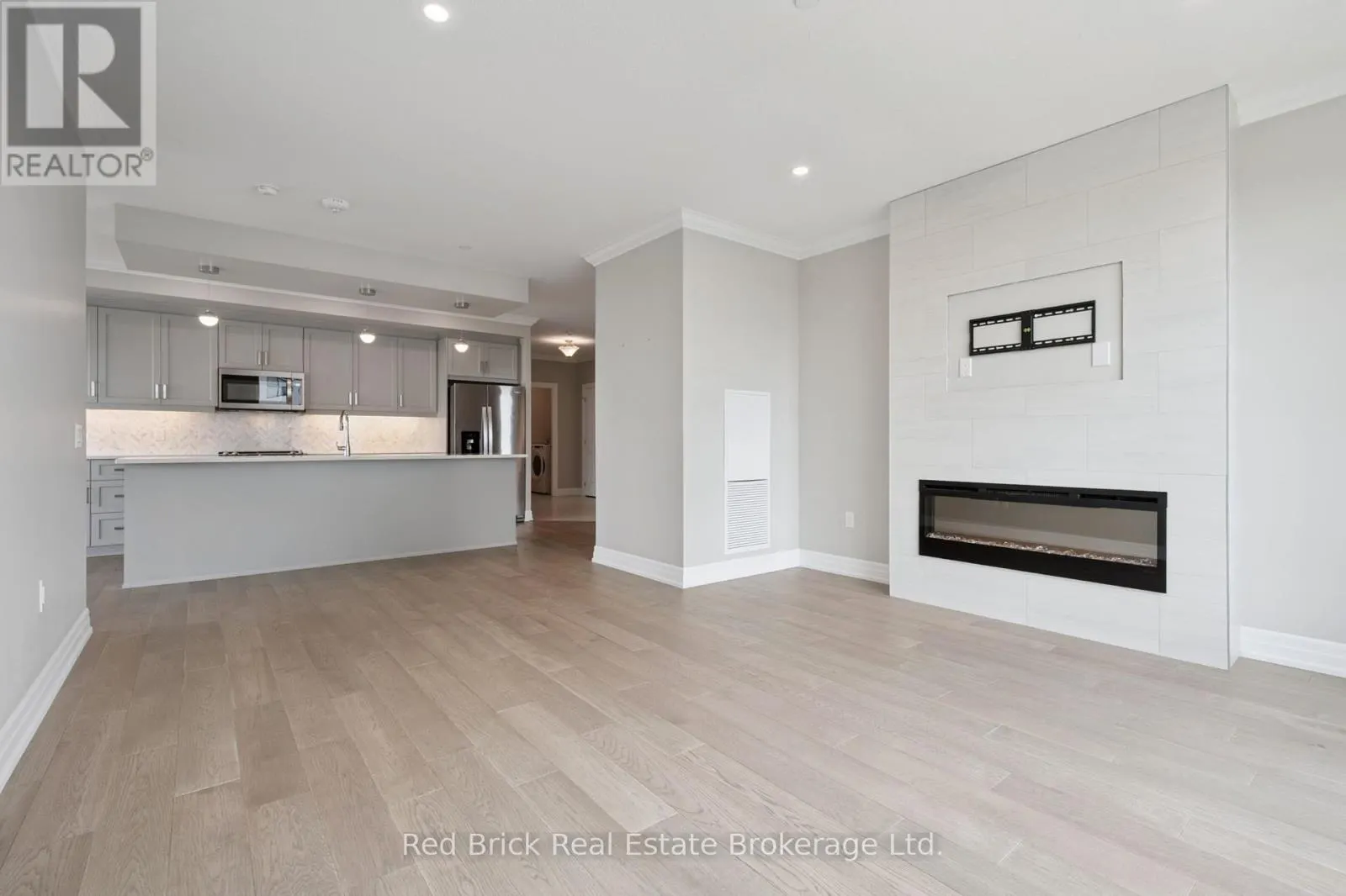 805 - 1880 GORDON STREET, #805
