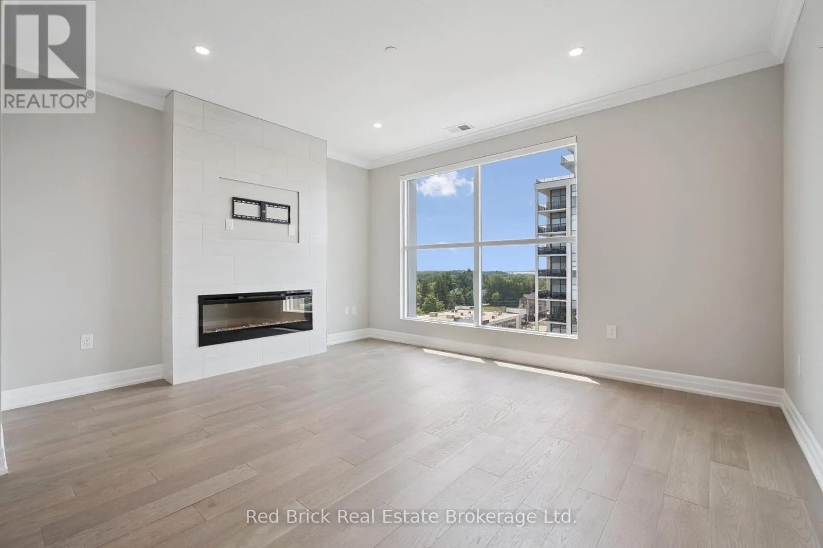 805 - 1880 GORDON STREET, #805