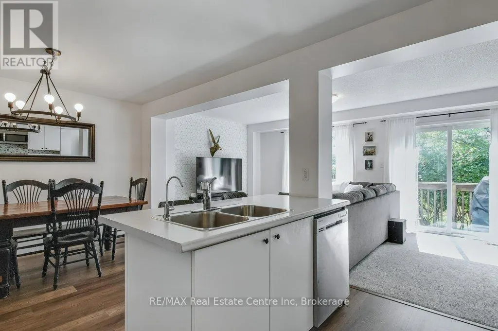 59 - 1035 VICTORIA ROAD S, #59