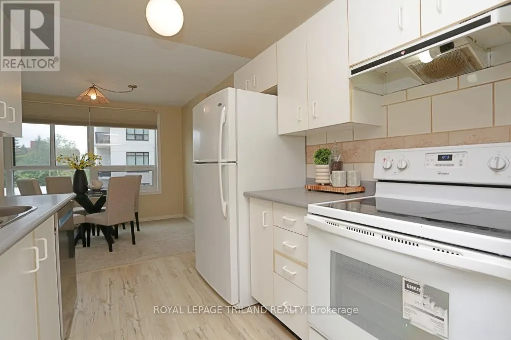 309 - 95 BASELINE ROAD W, #309