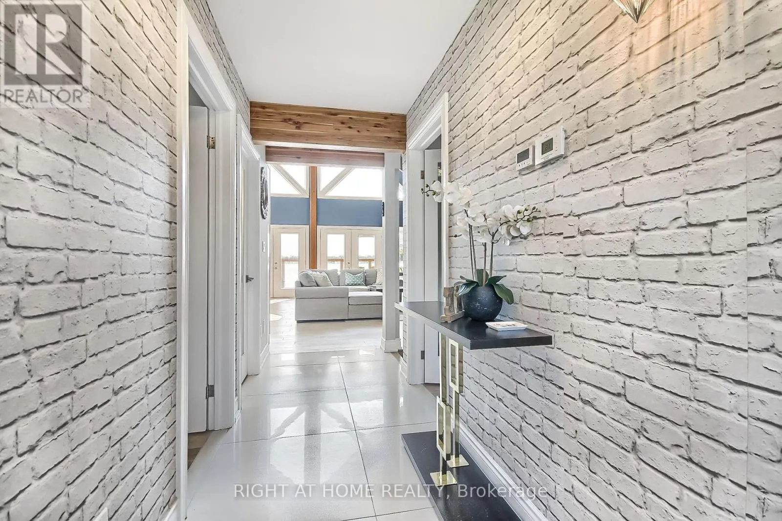 26 BEACH ROAD