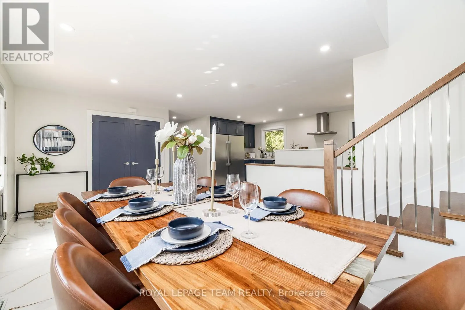 206 RIVER VIEW LANE